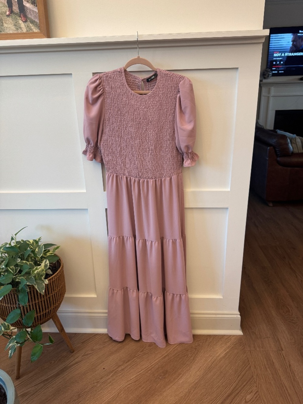 BTFBM Mauve Pink Smocked Puff Sleeve Tiered Maxi Dress Description: Beautiful